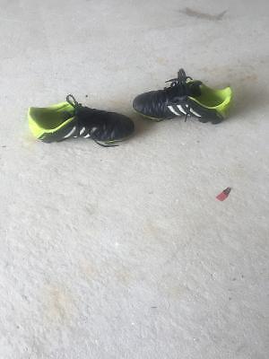 Soccer cleats size 3