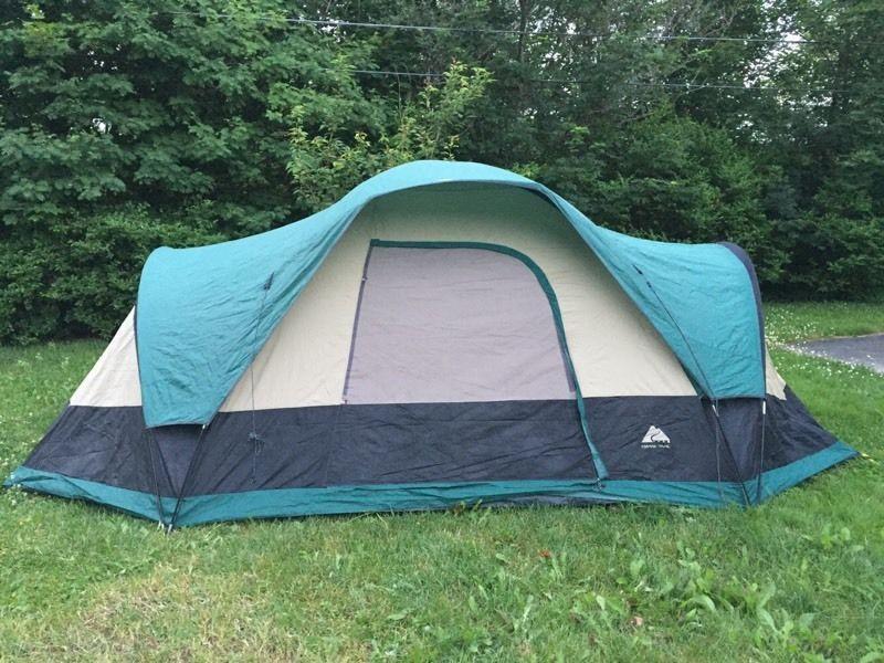 18 x 10ft, 10 Person Ozark Trail Tent