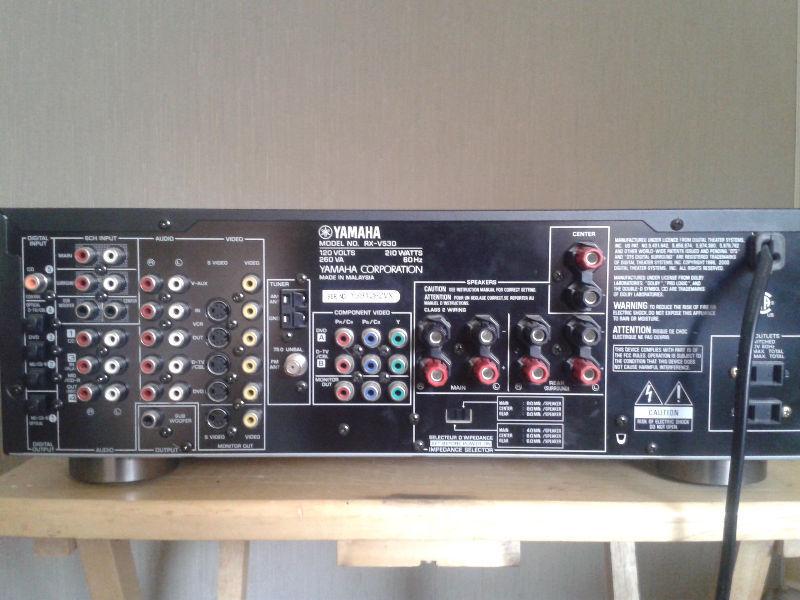 Yamaha RX-V530 Stereo reciever/Hi-Fi Home theatre system