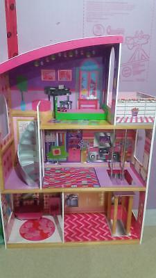 Three storey doll house- great condition!