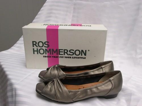ROS R HOMMERSON LADIES PEEP TOE FLATS- SIZE 7 1/2
