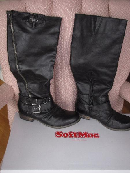 Soft Moc Black boots- size 7