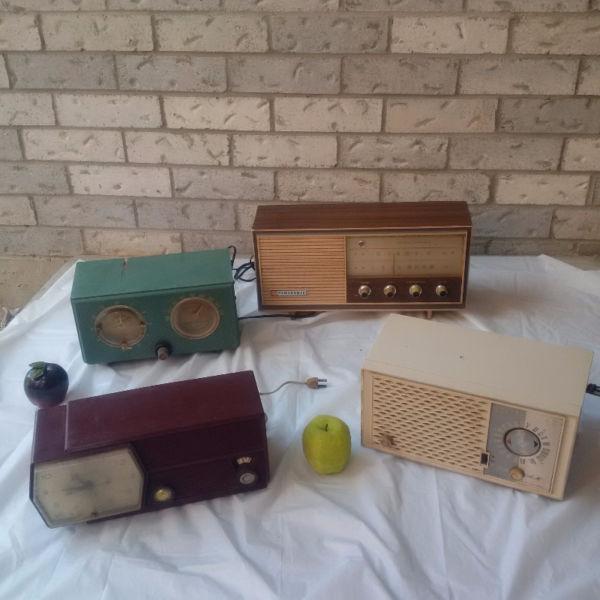 *****4 Vintage / Antique Radios ******