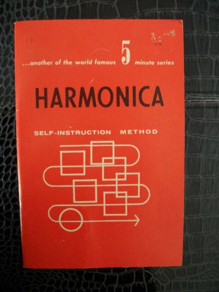 HARMONICA SELF-INSTRUCTION METHOD