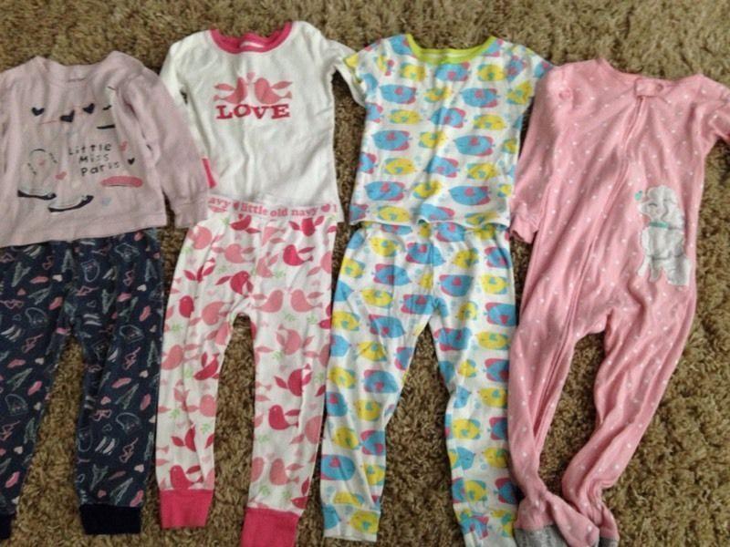 Toddler pjs flannel size 2, others size 3