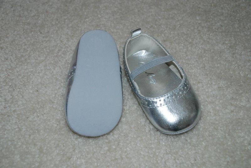 Silver shoes size 3-6 months