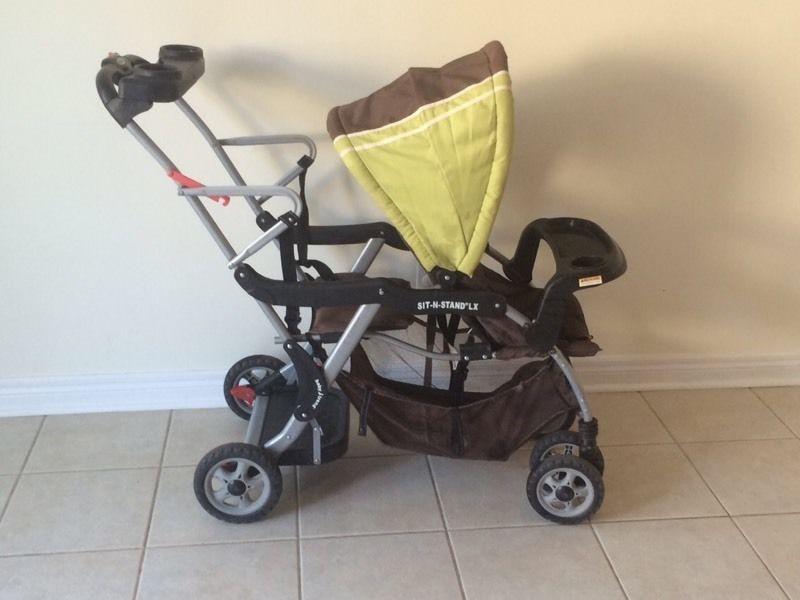 BabyTrend Double stroller ( sit & stand ) In good condition