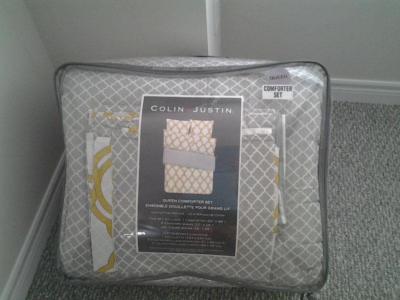 New 5 piece queen comforter set