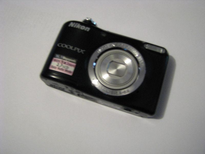 nikon coolpix L27 black 16.1-megapixel digital camera / new