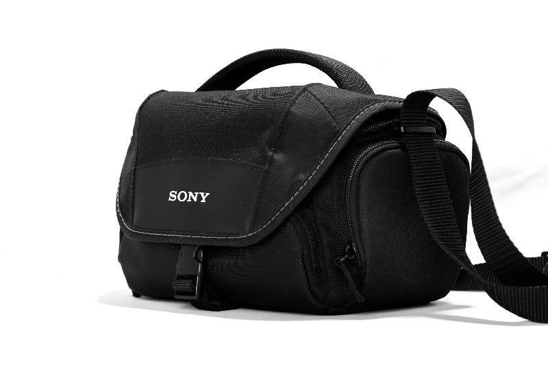 Sony Camera Soft Carrying Case (Black) - Sony A7, Sony A6000