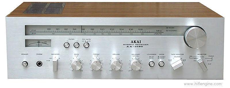 Vintage AM/FM Stereo Receiver Akai AA-1020 in good condition