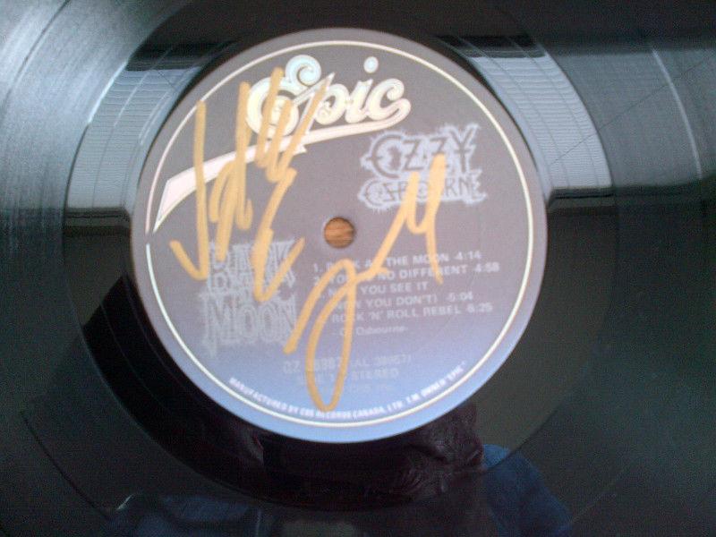VINYL LP-OZZY OSBOURNE-BARK AT THE MOON-SIGNED-MINT!!