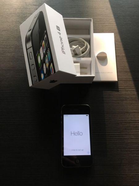 iPhone 4S, 8 GB, Black, Locked with Telus