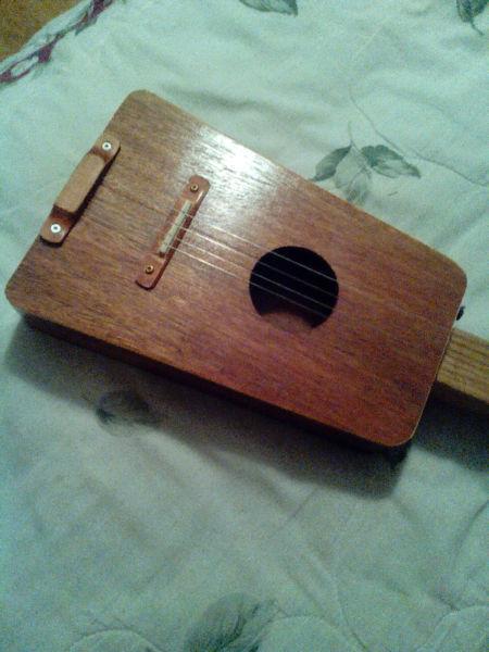 Handcrafted dulcimer guitar