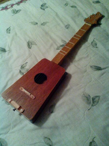 Handcrafted dulcimer guitar