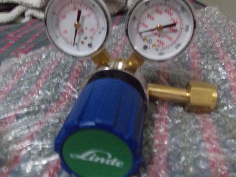 oxygen acetylene regulators new