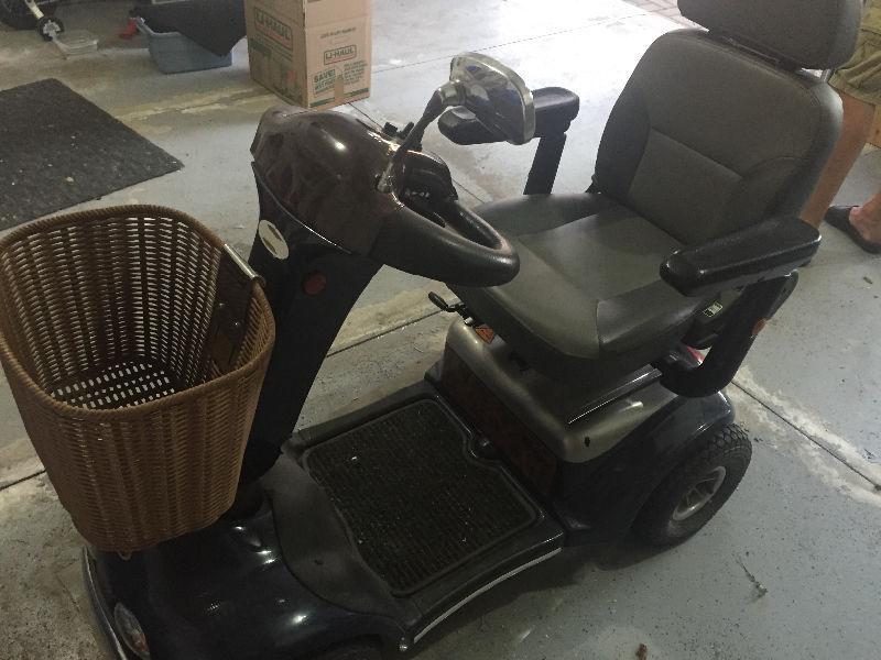 4 wheel mobility scooter $750
