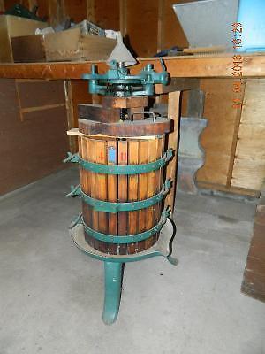 **WINE MAKING EQUIPMENT MADE IN ITALY-GET READY FOR SEPTEMBER***