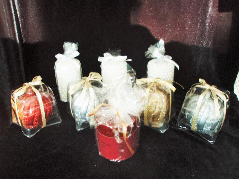 8 GIFT WRAPPED CANDLES