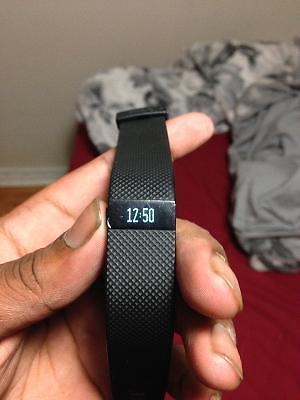 Fitbit charge hr black and size large