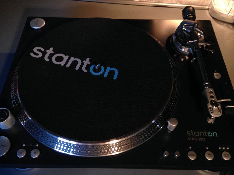 Stanton STR8 150 turntable