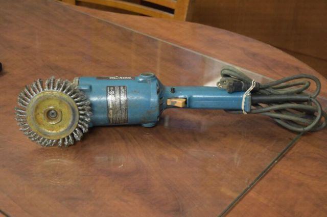 **GREAT DEAL** Makita 9005B 10A 5-Inch Wired Wheel Grinder