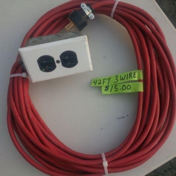 42 FOOT 3 WIRE OUTDOOR EXTENSION CORD WITH TWO OUTLET BOX