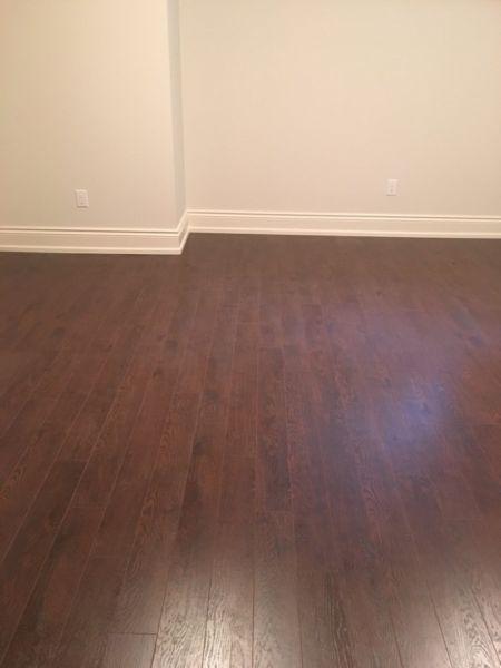 5 inch Wide Plank -Laminate flooring - (Oak - Brown)