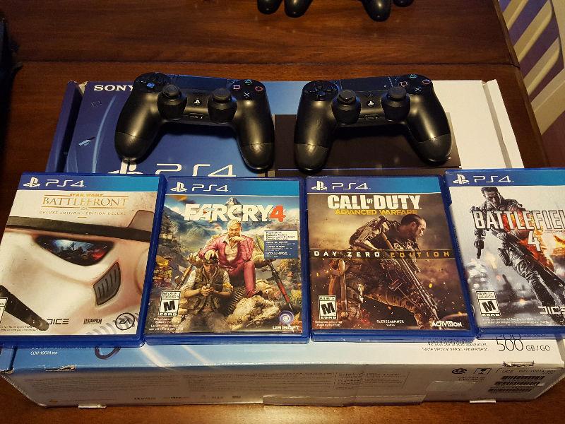 Excellent conditon ps4. 2 controllers. 4 games