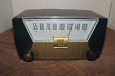 Working Antique Motorola Bakelite 62x Radio