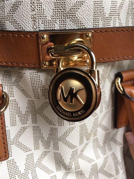 Wanted: Michael Kors purse