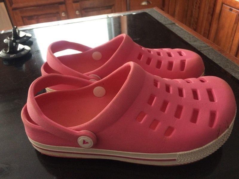Girls shoes size 3.5-4