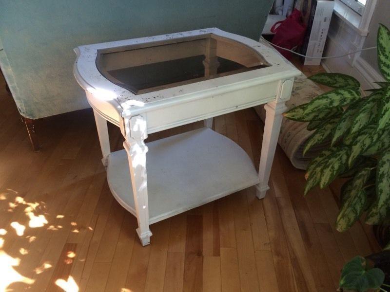 2 End tables with glass tops $20