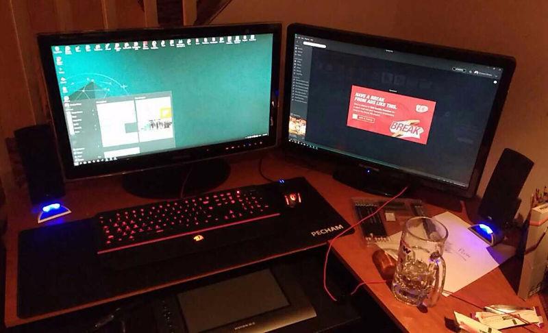(800$ obo) Custom Gaming/Multi-media PC setup,with desk