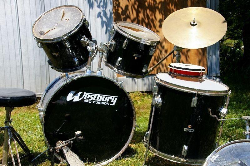 DRUM SET FOR FREE