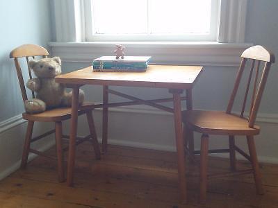 Solid wood 1950's toddler table & 2 chairs