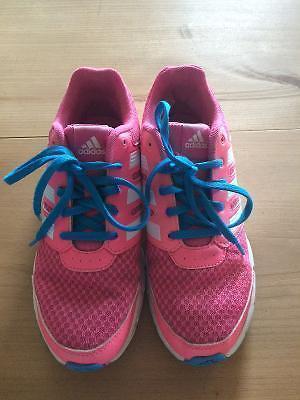 Adidas kids sneakers size 3 1/2