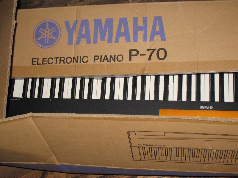 Yamaha P70 with Stand and Seat