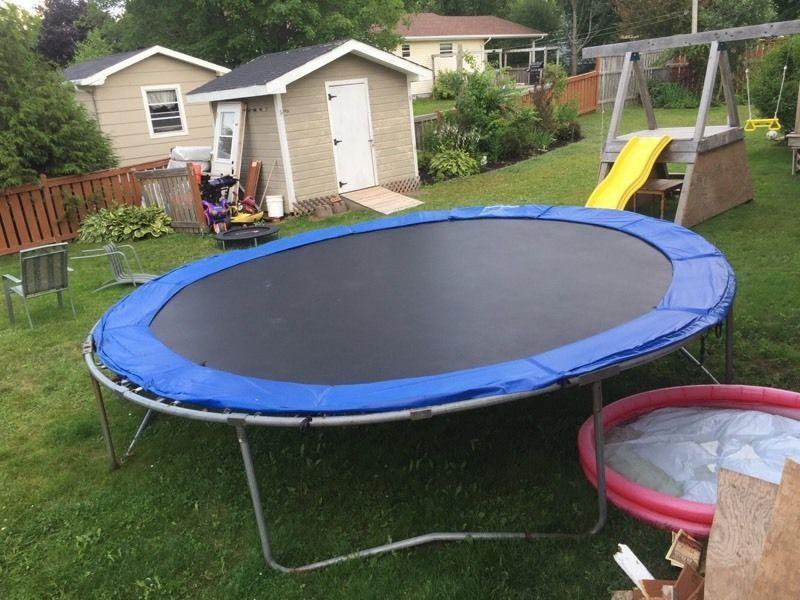 14 ft trampoline