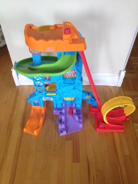 Fisher Price race track