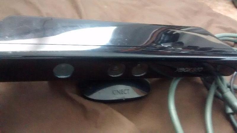 Xbox 360 console 120 GB,,kinect AND 15 Games