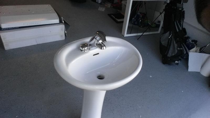 BARELY USED, PORCELAIN BATHROOM STAND, SINK AND FAUCET