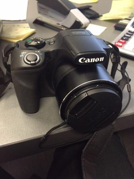 Canon PowerShot SX520 HS 16MP Digital Camera w/ 42x Optical Zoom