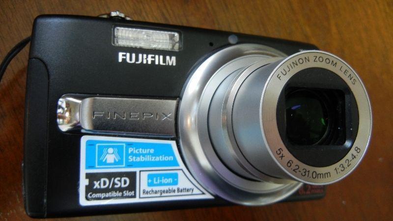 FUJIFILM Finepix J50 Camera