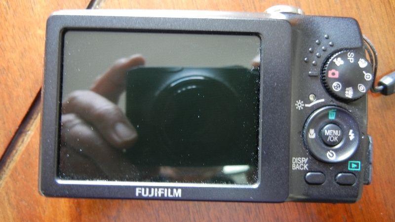 FUJIFILM Finepix J50 Camera