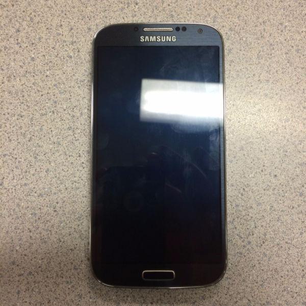 Samsung galaxy s4 16GB unlocked good condition with charger only