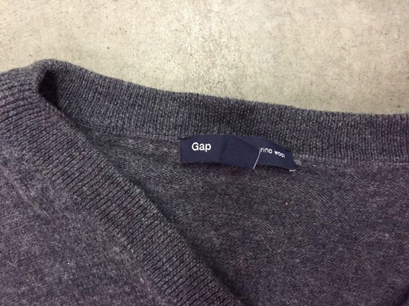 Gap Men's Dark Grey Dress Sweater For Sale