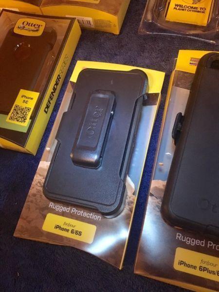 OTTER BOX DEFENDER pour SAMSUNG et IPHONE j'ai 12 modèles NEUF!