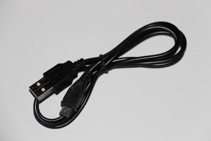 PS VITA 2000+3000-USB CHARGE+SYNC-CABLE (NEUF/NEW)