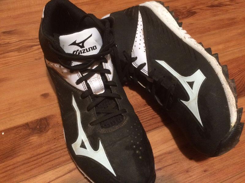 Mens Baseball Cleats Lightly Used $50 OBO